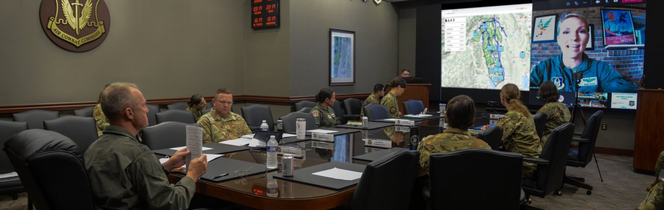 Center picture